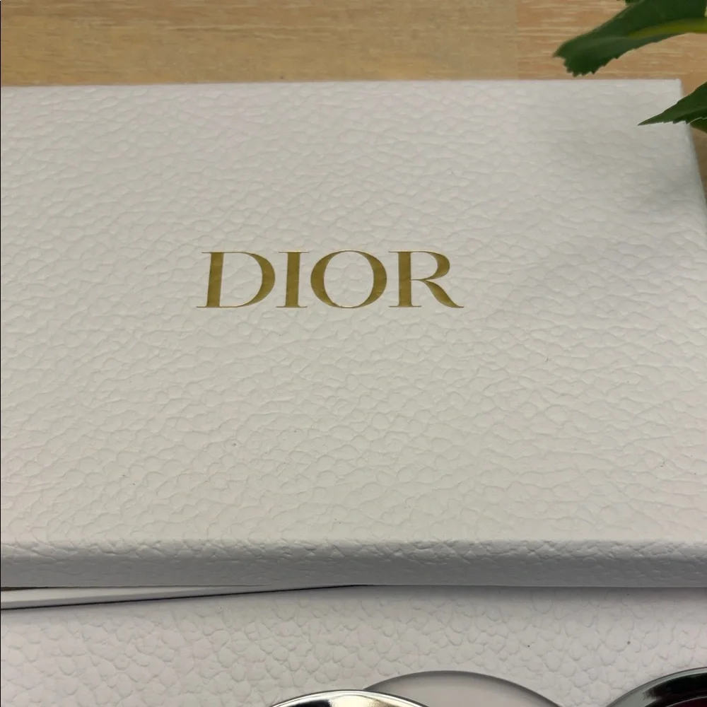 NEW Dior Silver and Black Compact mirror Beauty Set - Picture 2 of 4